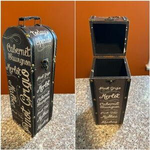 Wine Bottle Holder with Script Design